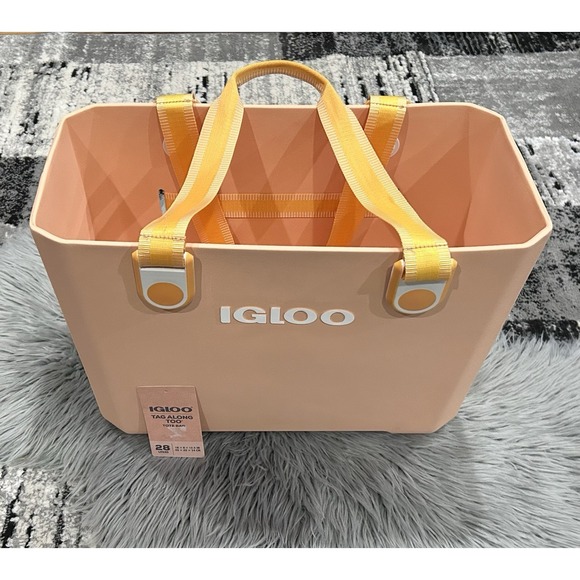Igloo Handbags - Igloo Tag Along Too Tote 28L Apricot Water-Resistant Rubber Beach Bag NWT